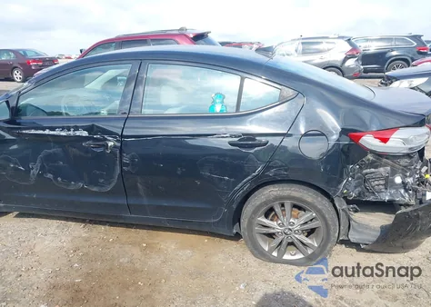 2018 Hyundai Elantra Sel z USA, uszkodzony, nr VIN 5NPD84LFXJH236449
